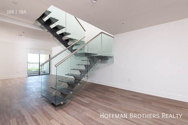 Building Photo - 2250 Fox Hills Dr Los Angeles, CA 90064