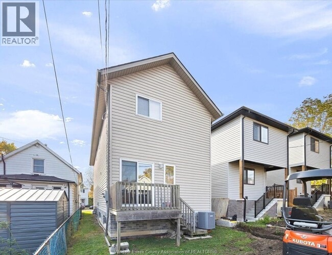 Building Photo - 700 Bridge Ave