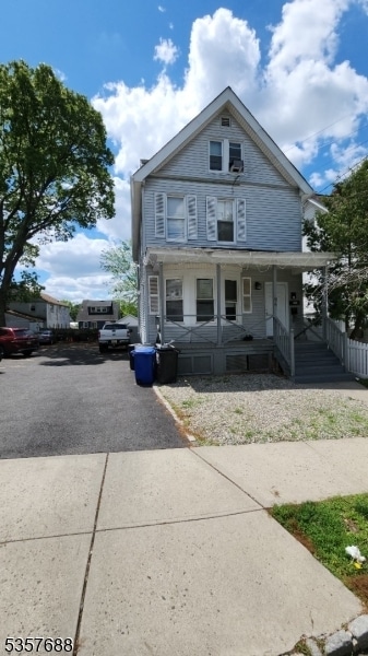 Foto principal - 94 Maple St