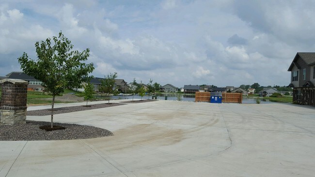 Foto del edificio - 10557 Ellis Rd