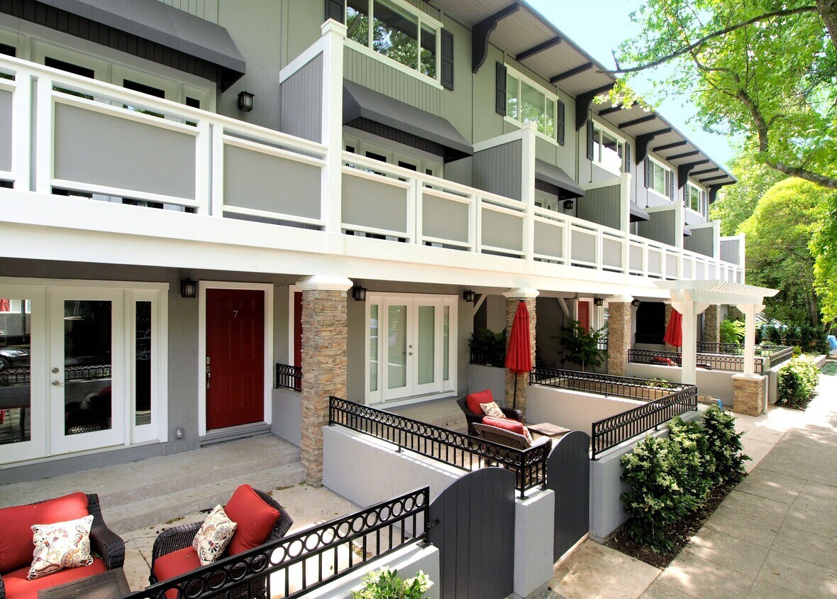 Primary Photo - 35 Tamalpais Ave