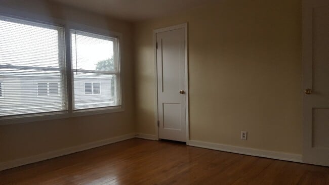 Building Photo - 1280 W Mullan Ave