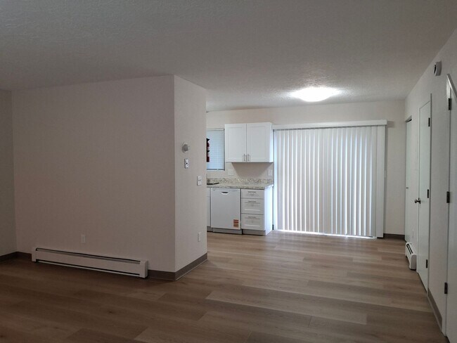 Foto del edificio - 3030 E 46th Ave