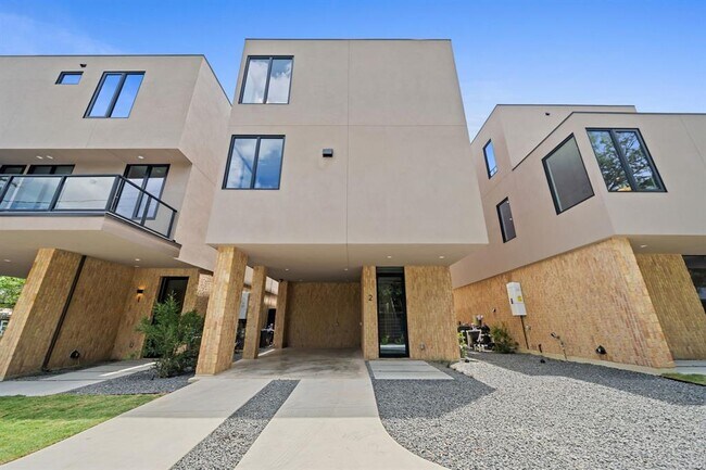 Foto del edificio - 1403 Barton Hills Dr