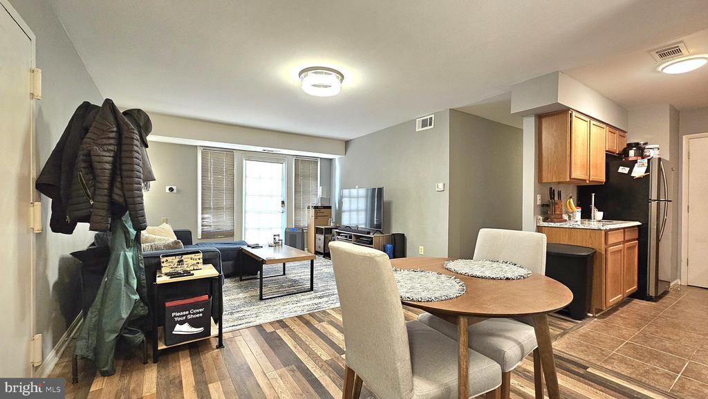 5802 Torington Dr Unit 831, West Springfield, VA 22152 Room for Rent