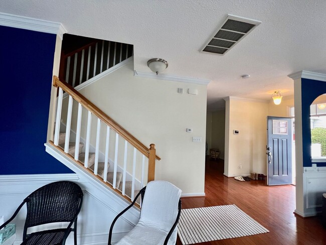 Building Photo - 3BD/2.5BA End Unit Condo in Harbor Walk! B...