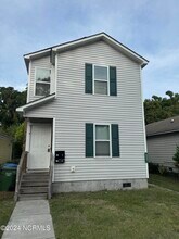 Building Photo - 609 N 8th St