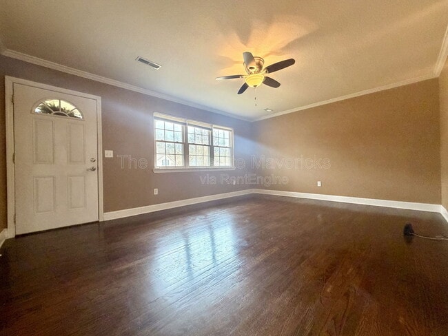 Photo - 1160 Greens Rd House