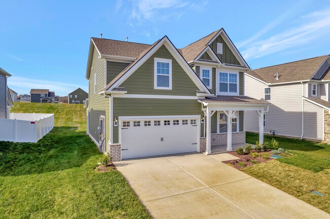 Building Photo - 210 Goldfinch Road