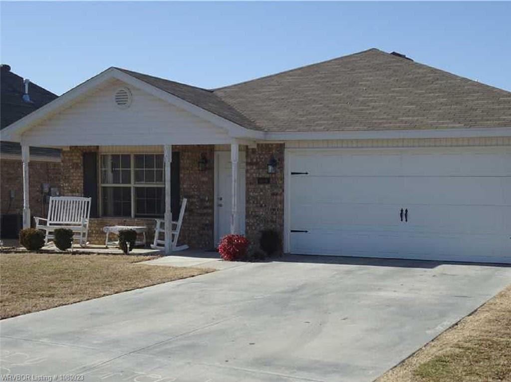 Primary Photo - 6604 Huntington Ct