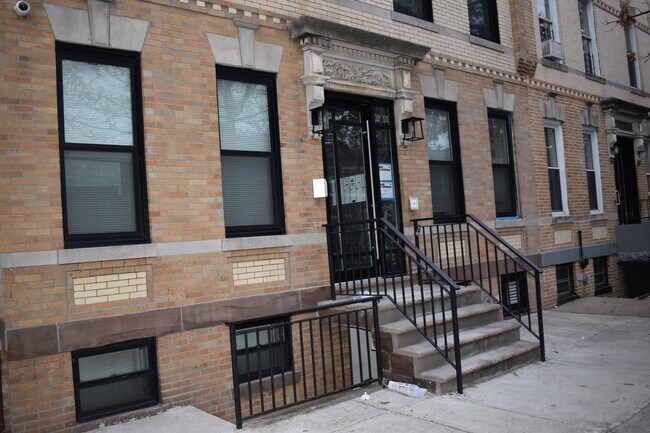 Foto del edificio - 3060 44th St