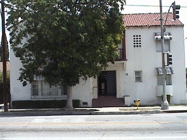 Foto principal - 901 N Arrowhead Ave