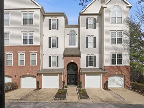 Building Photo - 4667 Longstreet Ln