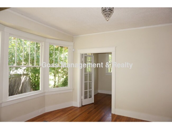 Foto del edificio - 815 W 19th St