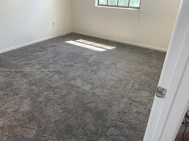 Building Photo - 1919 Van Buren St