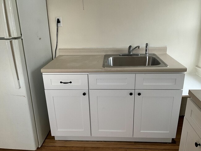 Building Photo - 29 River St