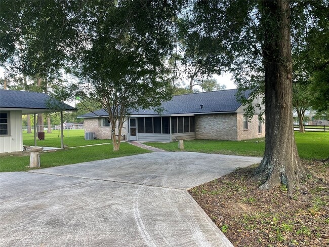 Building Photo - 16526 Walnut Springs Ln