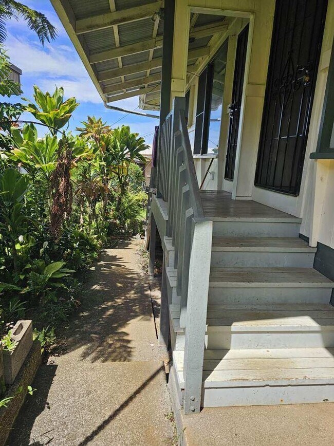 Foto del edificio - 3 bedroom Unit in Hilo Town