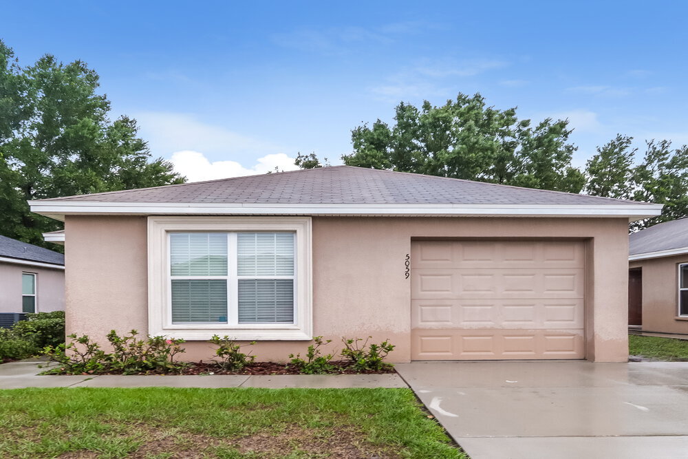 Foto principal - 5059 Belmont Park Ln