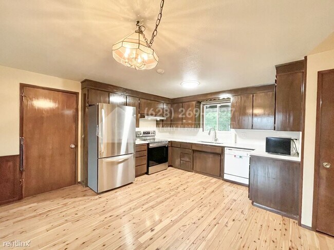 Foto del edificio - 3 br, 2 bath House - 23625 196th Ave SE -