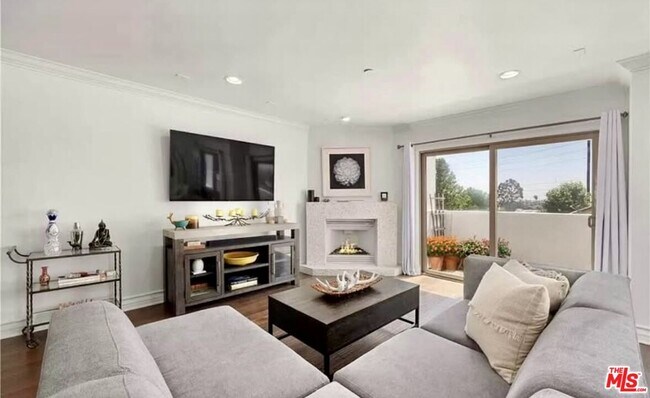 Foto del edificio - 1621 Barry Ave