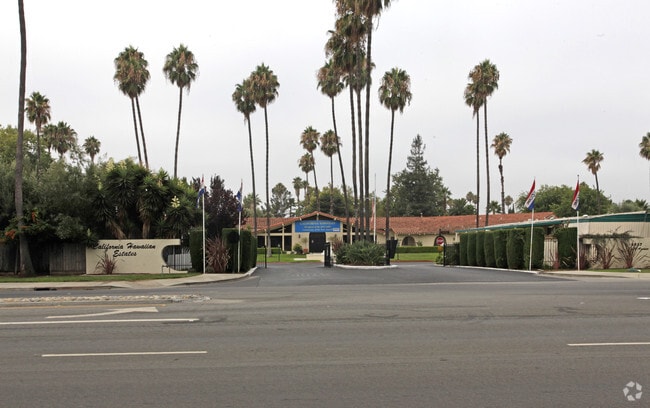 Foto del edificio - California Hawaiian