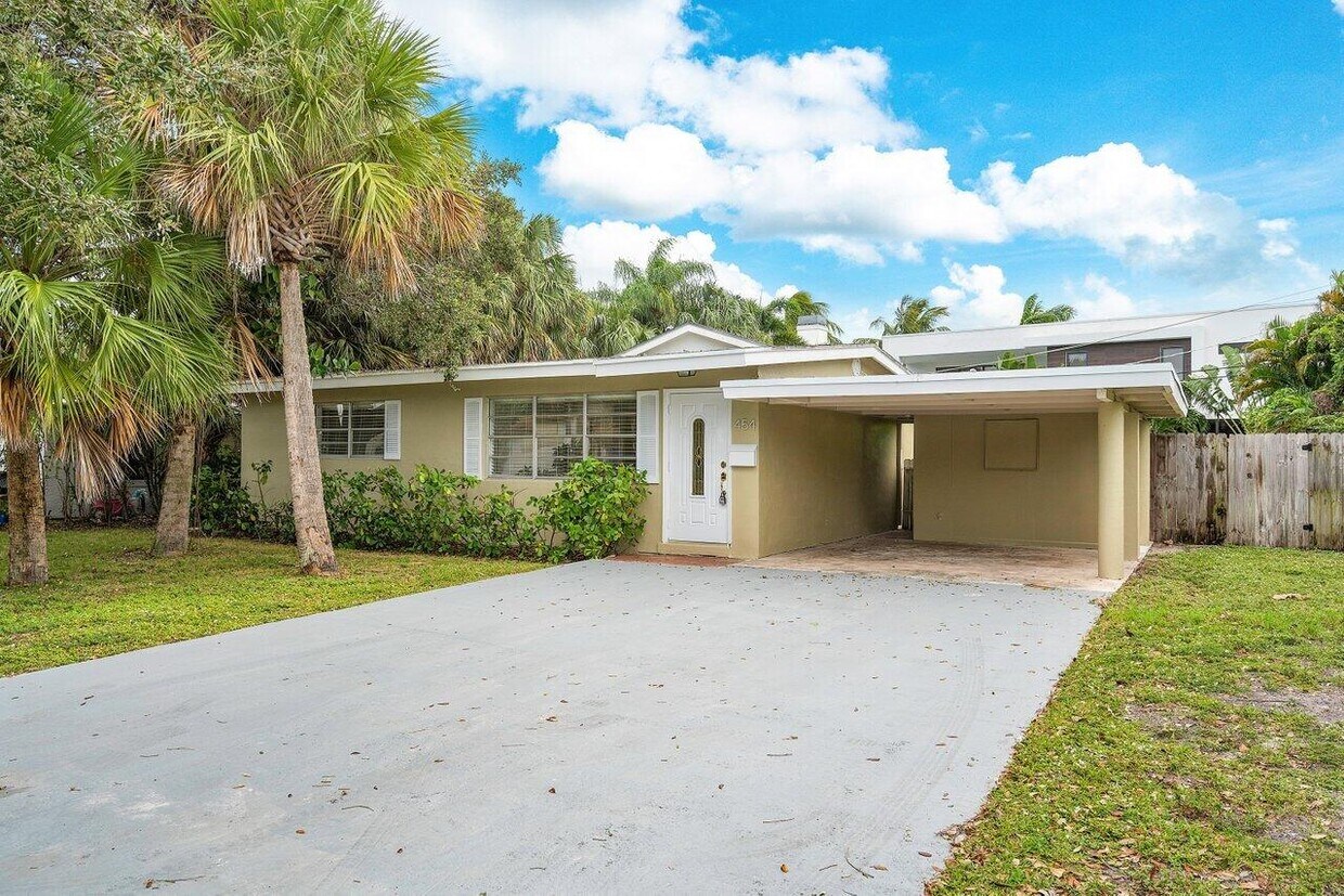 Foto principal - 454 NE 5th St