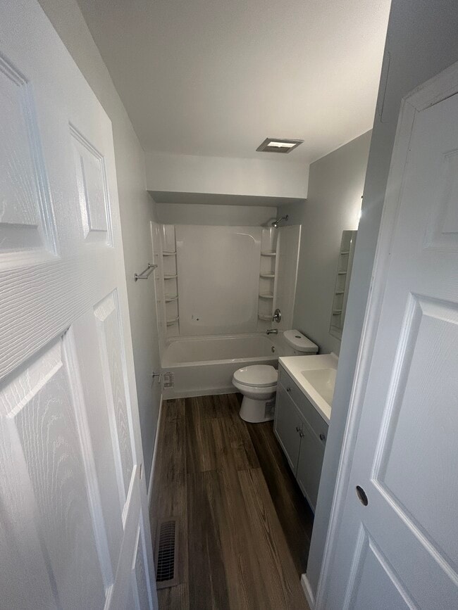 Building Photo - 831 Tilbury Dr