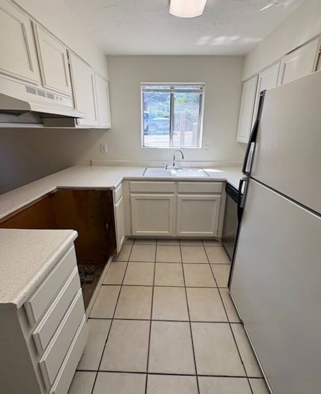 Foto del edificio - 3 Bedroom Townhome in Sandy!