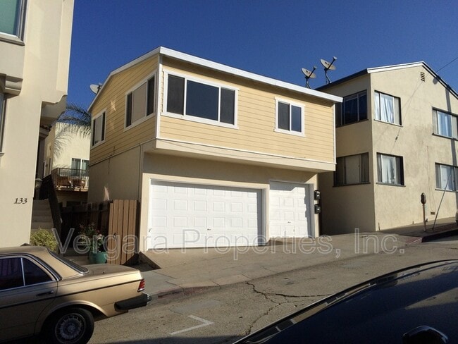 Building Photo - 135 29th St