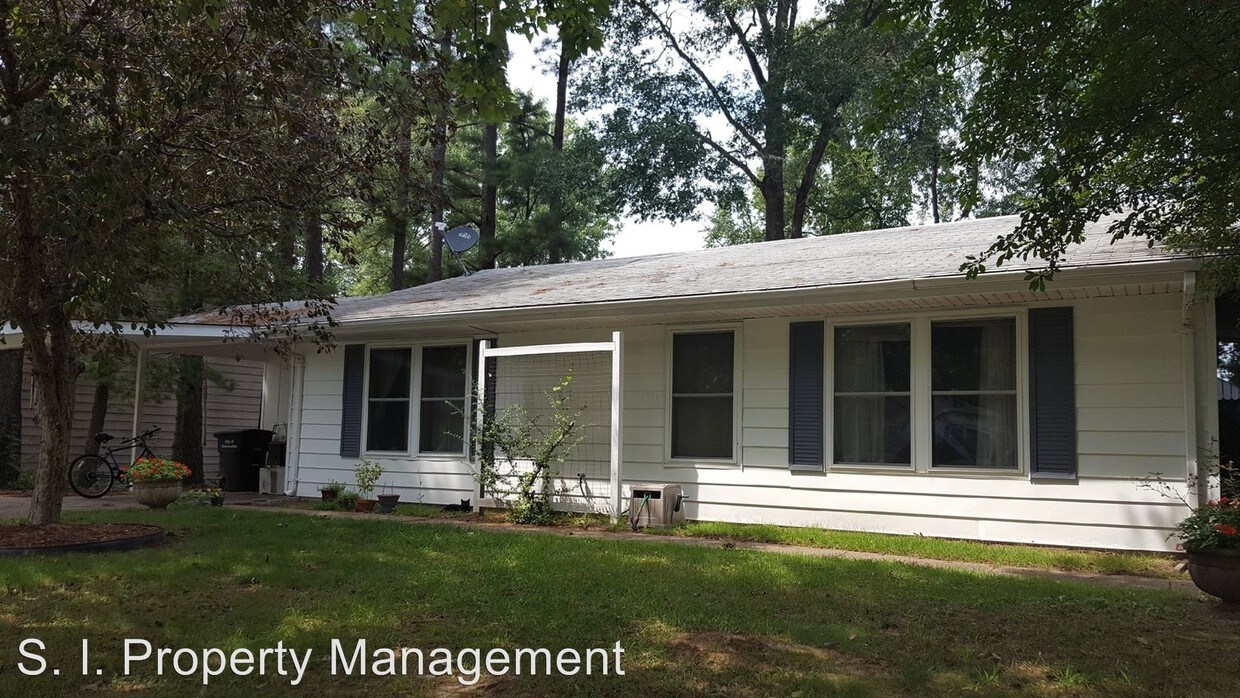 Primary Photo - 2108 W Sunset Dr