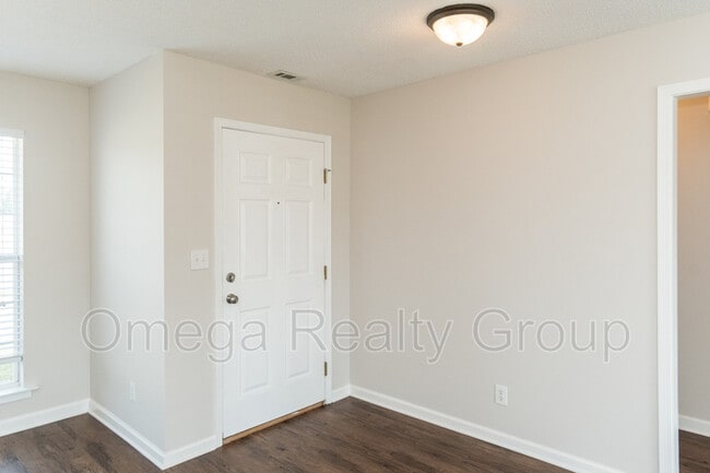 Building Photo - 148 McDonald Dr