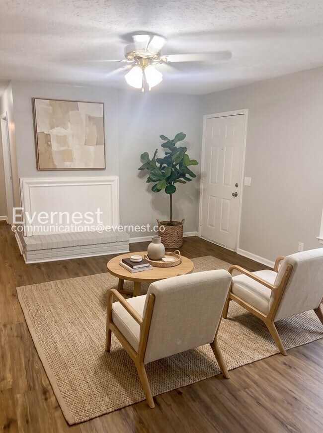 Foto del edificio - 3-Bed/2-Bath/ Pet Friendly/ Available Soon!