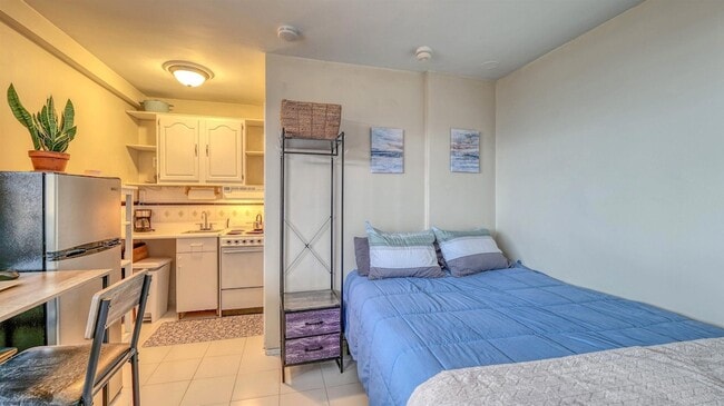 Foto del edificio - 108 S Montpelier Ave