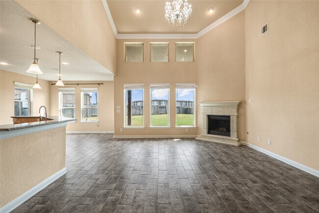 Foto del edificio - 15231 Flintridge Lake Ln