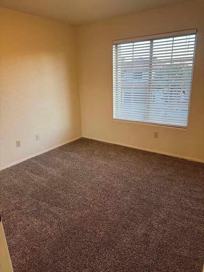 Foto del edificio - 10210 Southridge Dr