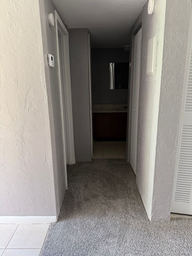 Building Photo - LEASE NOW AND ENJOY 50% OFF 2ND MONTH! Spa...