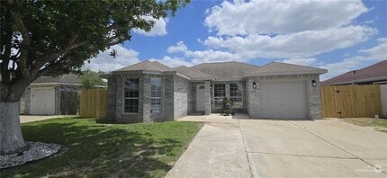 Building Photo - 410 Delia Ave