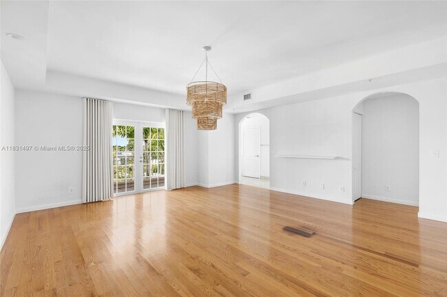 Foto del edificio - 1415 Sunset Harbour Dr