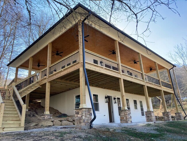 Foto del edificio - 139 Nettles Ridge Road