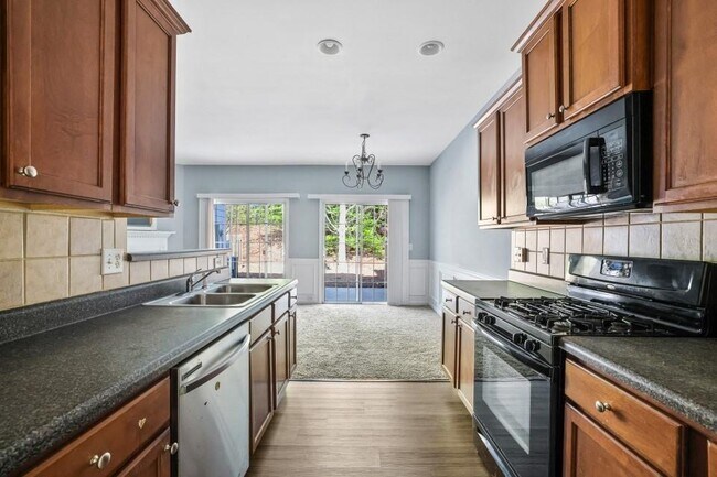 Building Photo - 2872 Cross Creek Ct