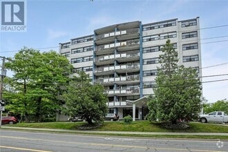 Building Photo - 2170 Lakeshore Rd.