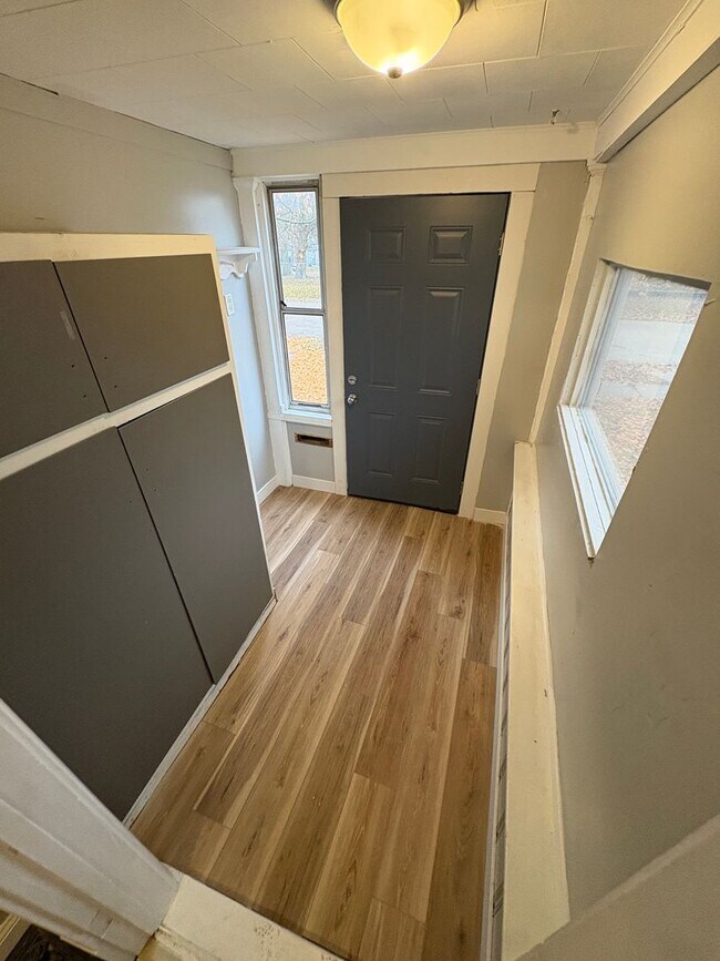 Foto del edificio - 2 Bed House for Rent! **NO APPLICATION FEES**