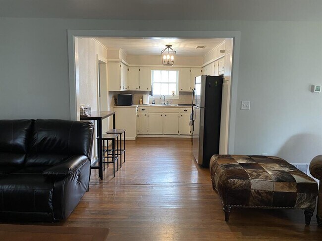 Building Photo - 1301 West Frey-