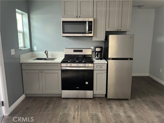 Foto del edificio - 6951 Rhea Ave