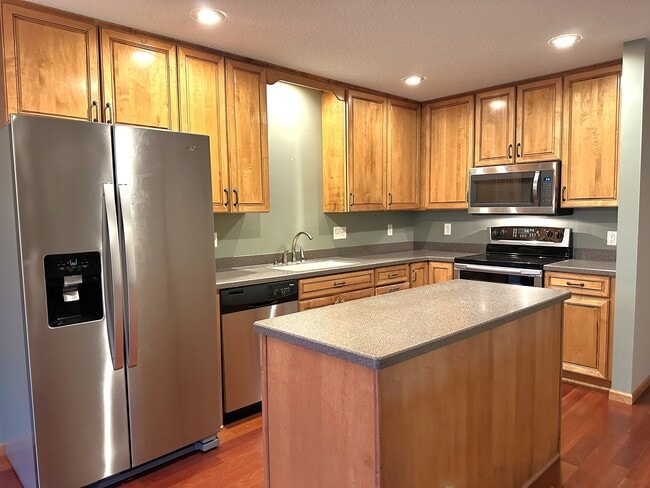 Foto del edificio - 11448 Town Center Dr