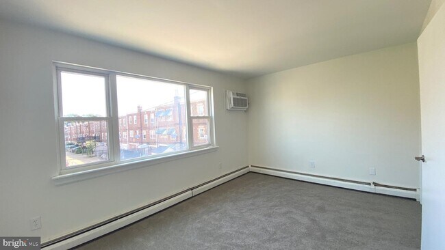 Foto del edificio - 1105 E Hunting Park Ave
