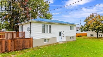 Building Photo - 450 McLean St