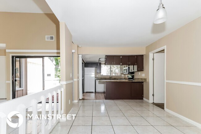 Foto del edificio - 6621 Fort Pierce Blvd