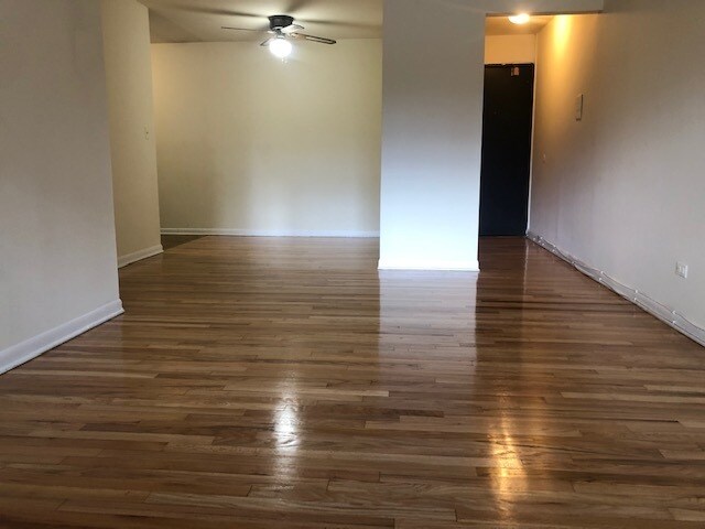 Foto del edificio - 421 W Barry Ave